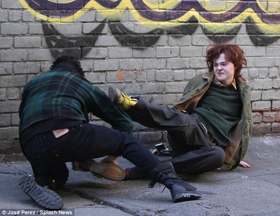 关于雷剧照的剧照