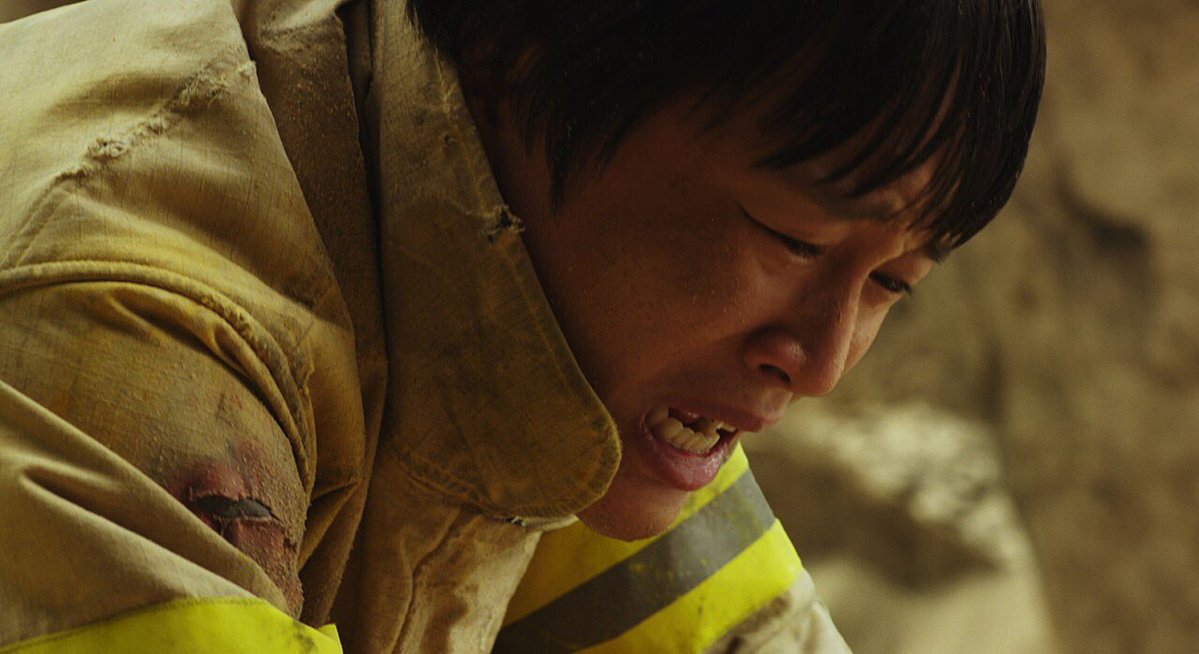 与神同行剧照的剧照