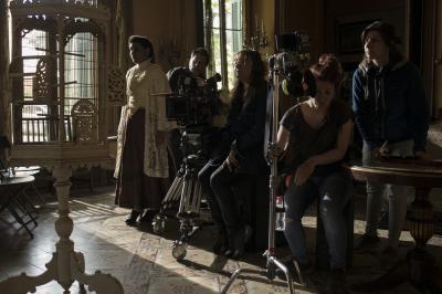 伊莉莎与玛瑟拉剧照的剧照