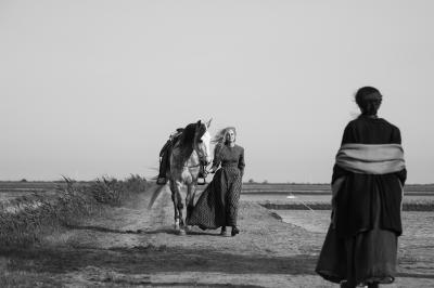 伊莉莎与玛瑟拉剧照的剧照