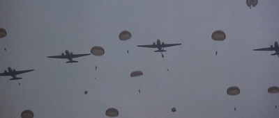 遥远的桥剧照的剧照