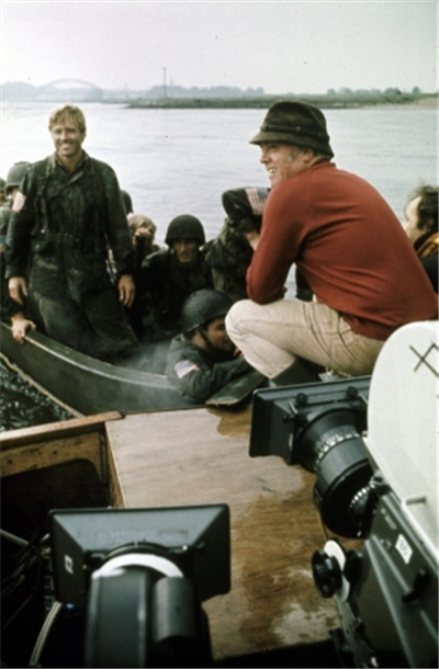 遥远的桥剧照的剧照