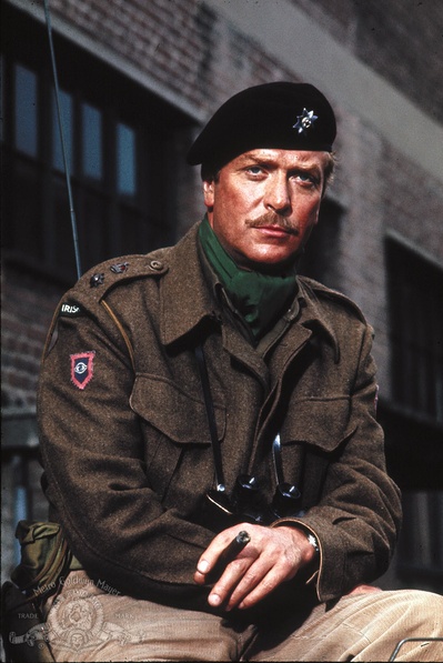 遥远的桥剧照的剧照