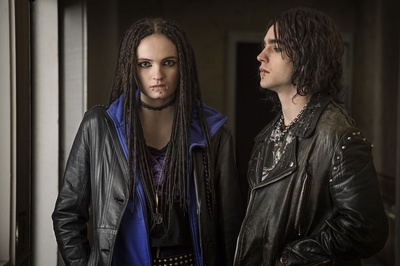 死于独特剧照的剧照