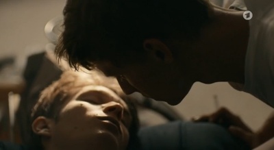 爱自皮肤剧照的剧照