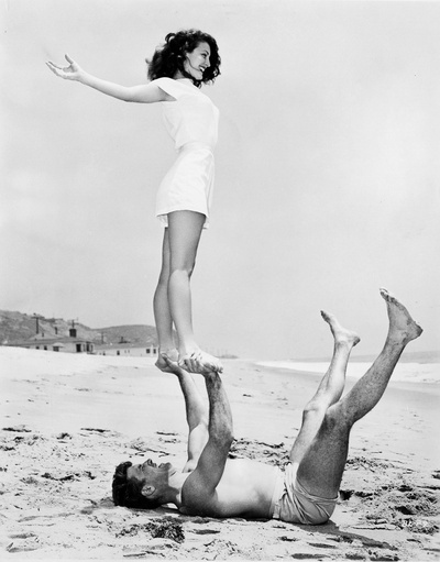 绣巾蒙面盗剧照的剧照