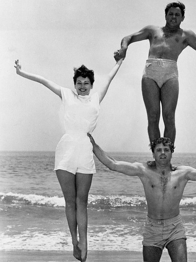 绣巾蒙面盗剧照的剧照