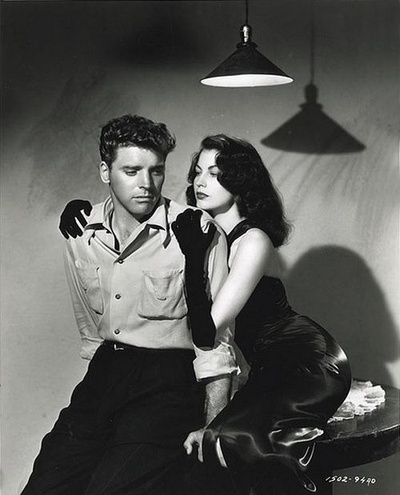 绣巾蒙面盗剧照的剧照