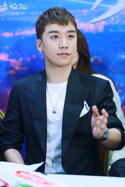 宇宙有爱浪漫同游剧照的剧照