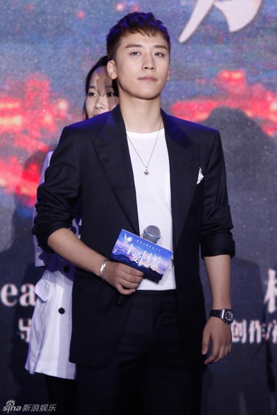 宇宙有爱浪漫同游剧照的剧照