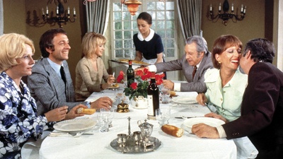 资产阶级的审慎魅力剧照的剧照