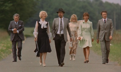 资产阶级的审慎魅力剧照的剧照