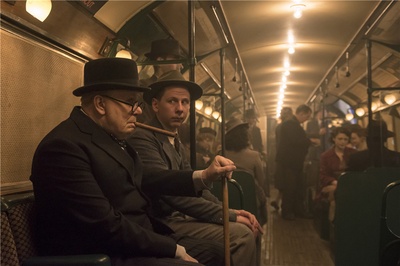 至暗时刻剧照的剧照