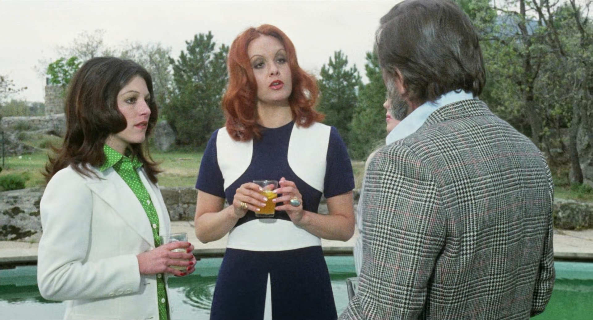 El asesino está entre los trece剧照的剧照