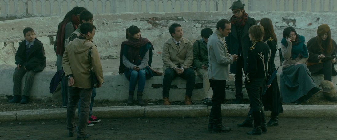 电子云层下剧照的剧照