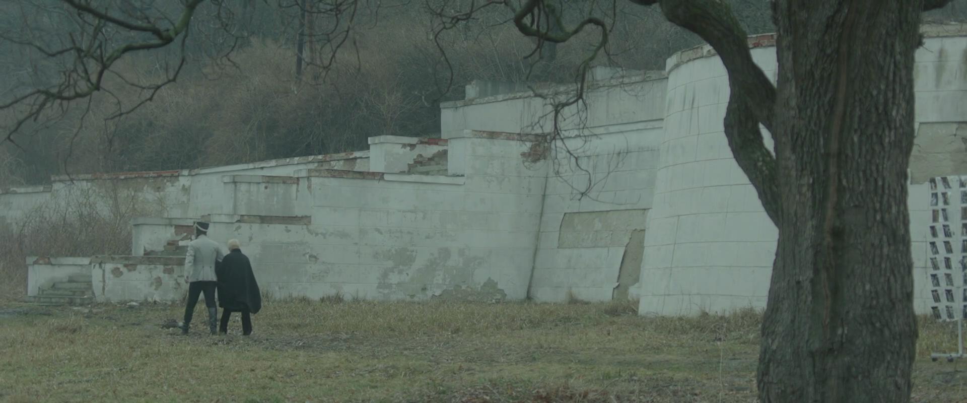 电子云层下剧照的剧照