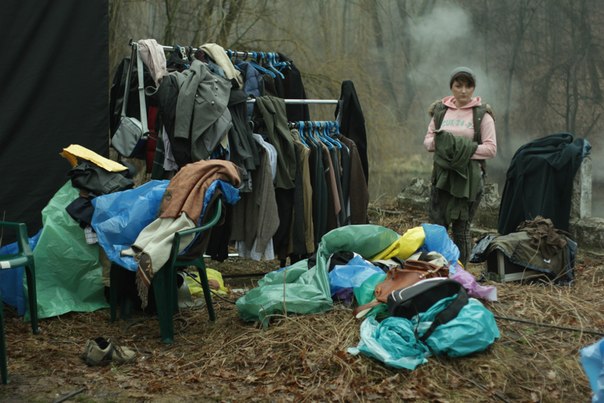 电子云层下剧照的剧照