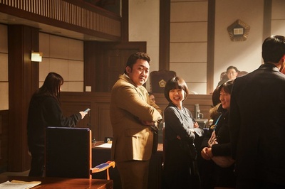 与神同行2：因与缘剧照的剧照