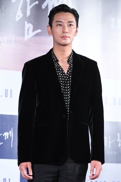 与神同行2：因与缘剧照的剧照