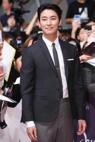 与神同行2：因与缘剧照的剧照