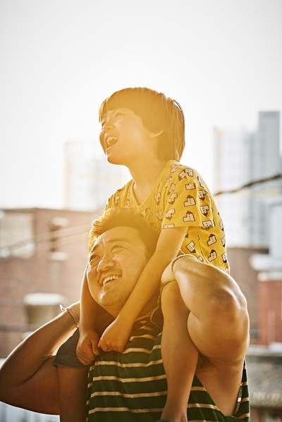 与神同行2：因与缘剧照的剧照