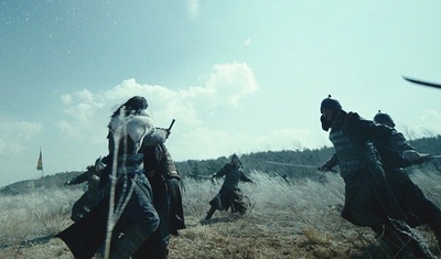 与神同行2：因与缘剧照的剧照