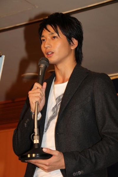 我们无法改变世界，但我们想在柬埔寨建一所学校。剧照的剧照