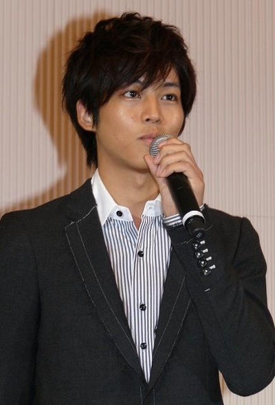 我们无法改变世界，但我们想在柬埔寨建一所学校。剧照的剧照