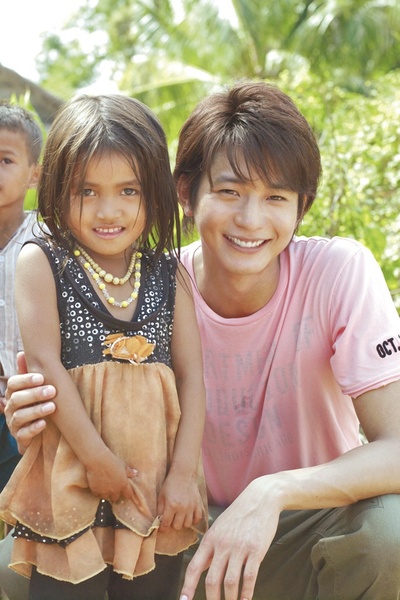 我们无法改变世界，但我们想在柬埔寨建一所学校。剧照的剧照