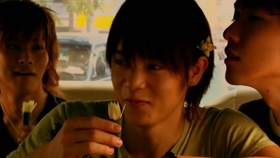 我们无法改变世界，但我们想在柬埔寨建一所学校。剧照的剧照