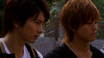 我们无法改变世界，但我们想在柬埔寨建一所学校。剧照的剧照