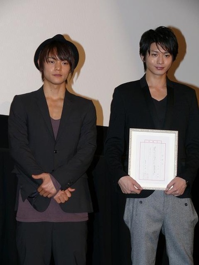 我们无法改变世界，但我们想在柬埔寨建一所学校。剧照的剧照