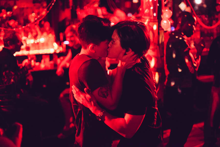 封面有男天剧照的剧照