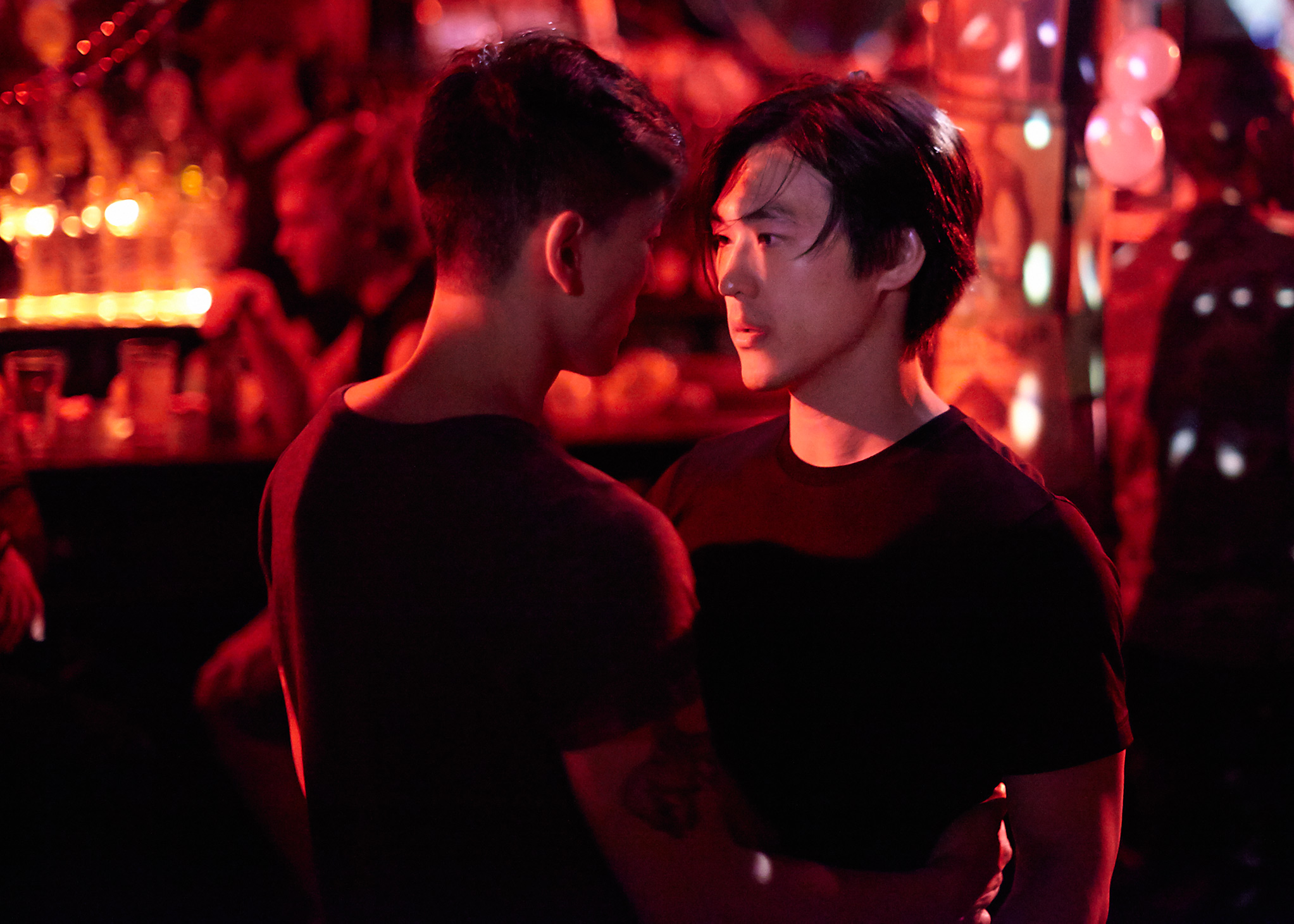 封面有男天剧照的剧照