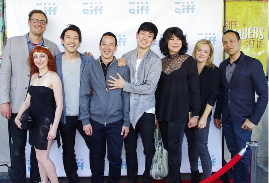 封面有男天剧照的剧照