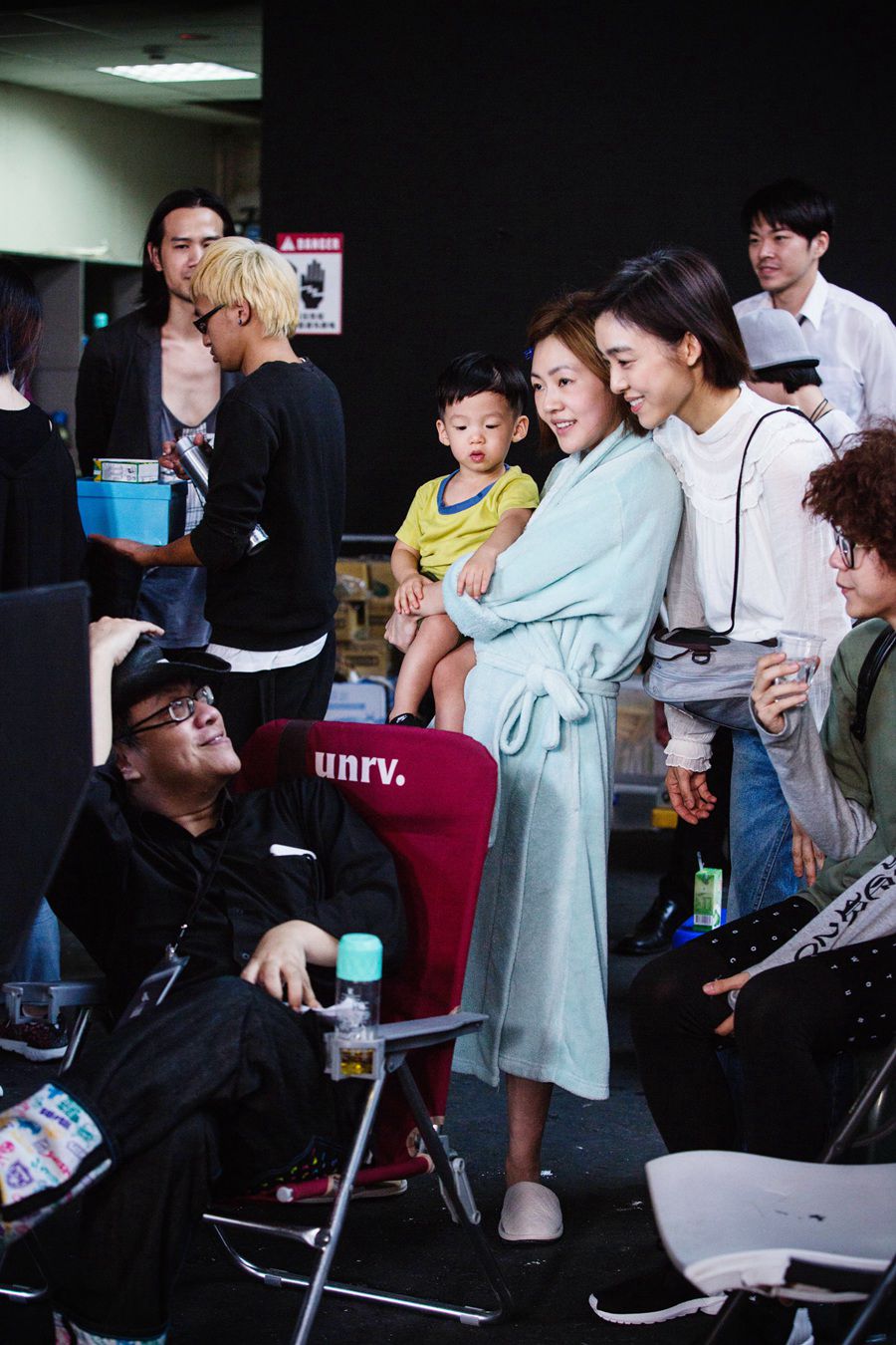 “吃吃”的爱剧照的剧照