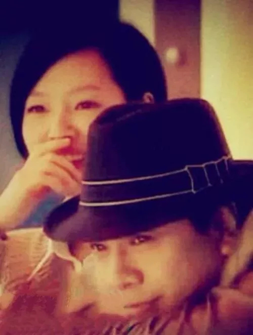 “吃吃”的爱剧照的剧照