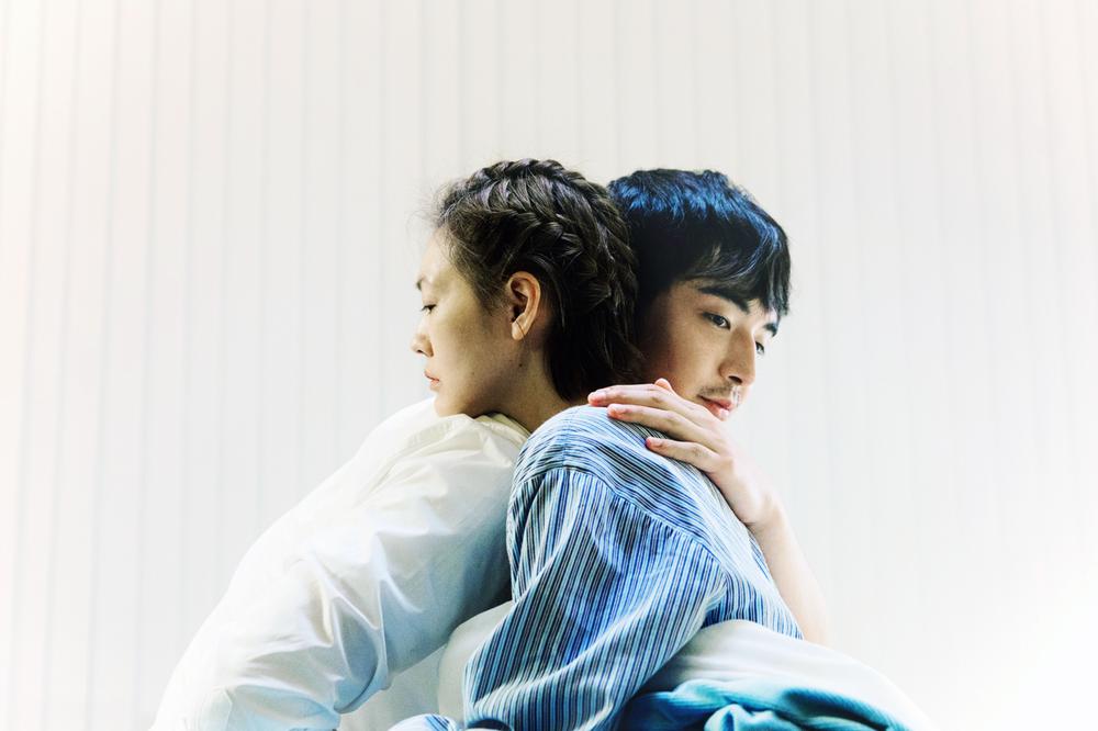 “吃吃”的爱剧照的剧照