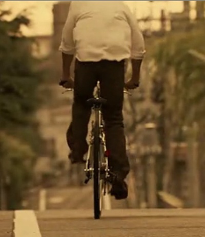 只是爱着你剧照的剧照