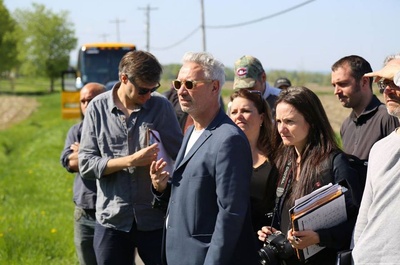 石墙剧照的剧照