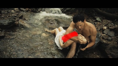 树林里的夫妻剧照的剧照