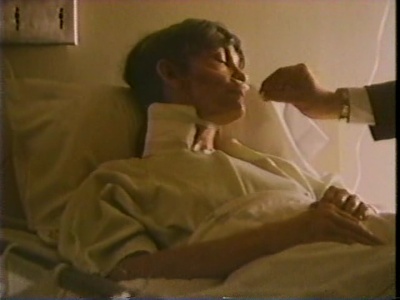 房间里的女人剧照的剧照