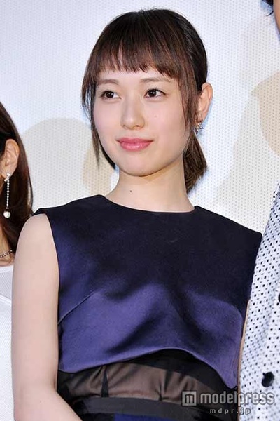 投靠女与出走男剧照的剧照