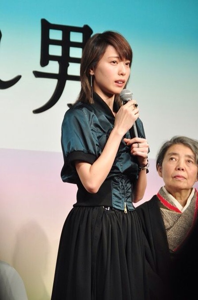 投靠女与出走男剧照的剧照