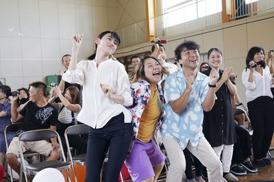 与我跳舞剧照的剧照