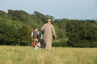 福尔摩斯先生剧照的剧照