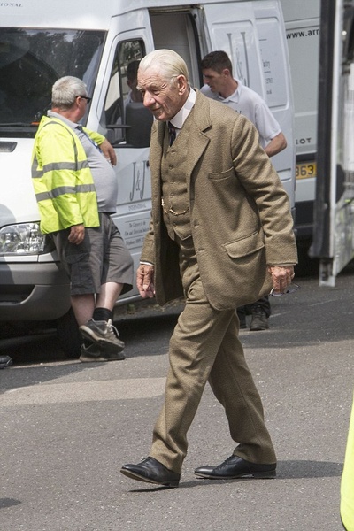 福尔摩斯先生剧照的剧照