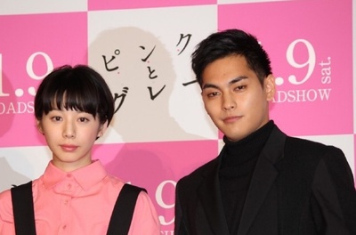 粉与灰剧照的剧照