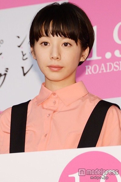 粉与灰剧照的剧照