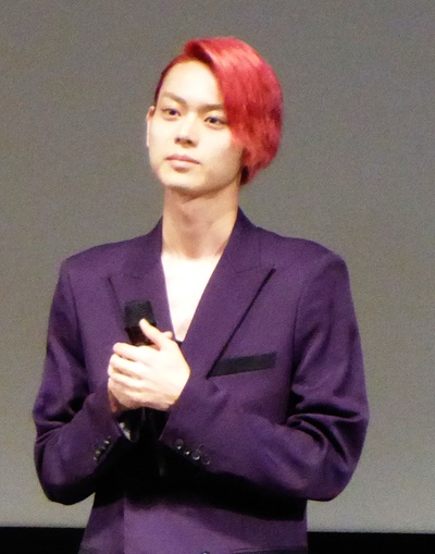 粉与灰剧照的剧照